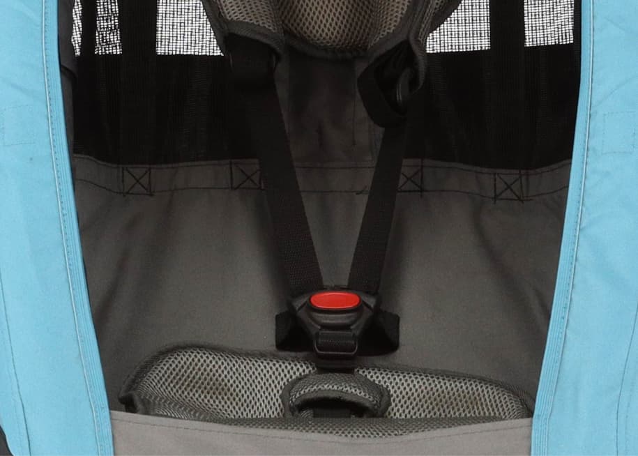 Bike trailer detail packshot